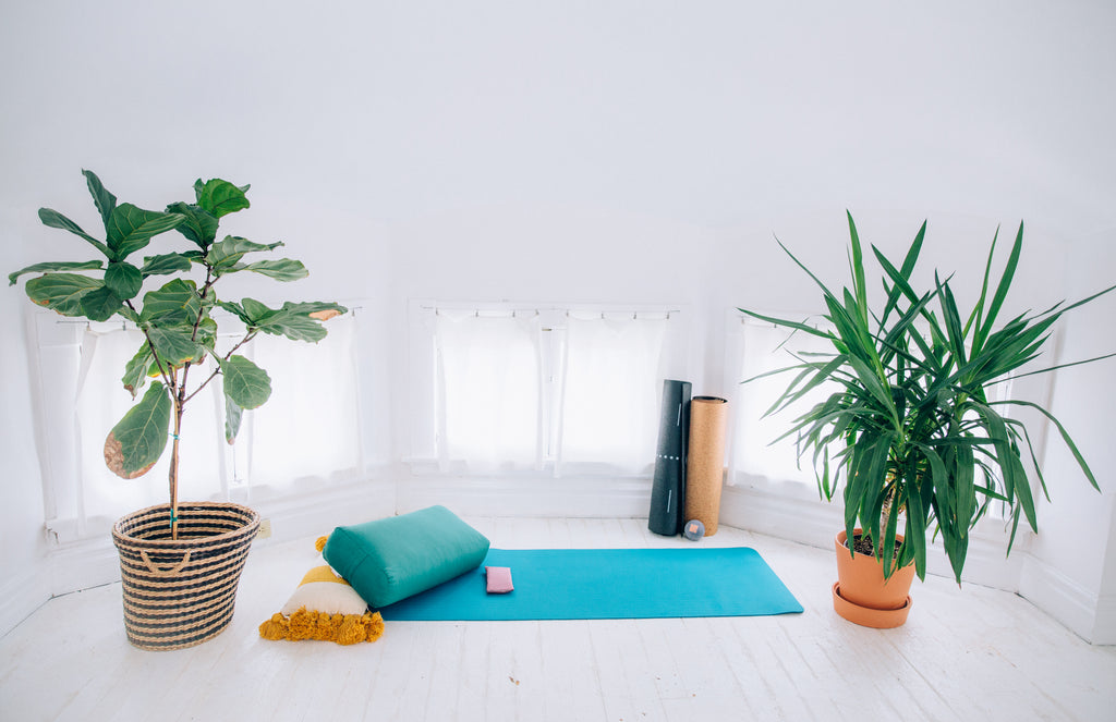 5 Key Elements to Setting Up Your at Home Yoga Space