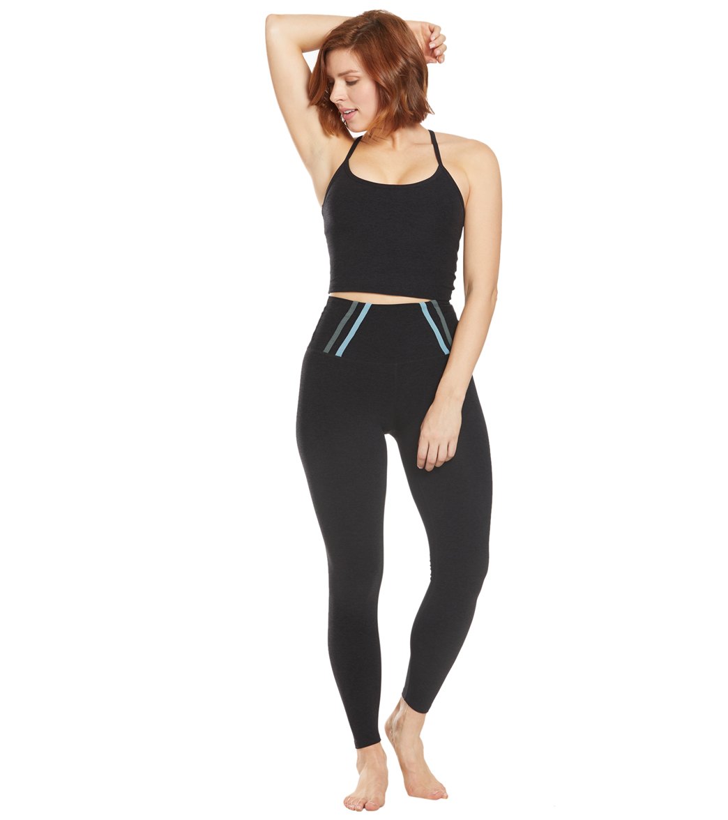 Marika Activewear Review: Seamless Workout Gear for Travel