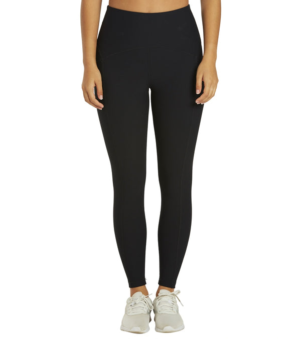 Glyder Women's Yoga 7/8 Leggings in Black are designed for optimal performance and comfort during yoga sessions. These leggings feature a sleek, high-waisted design for enhanced support and a flattering fit. Ideal for yoga enthusiasts seeking durable and stylish