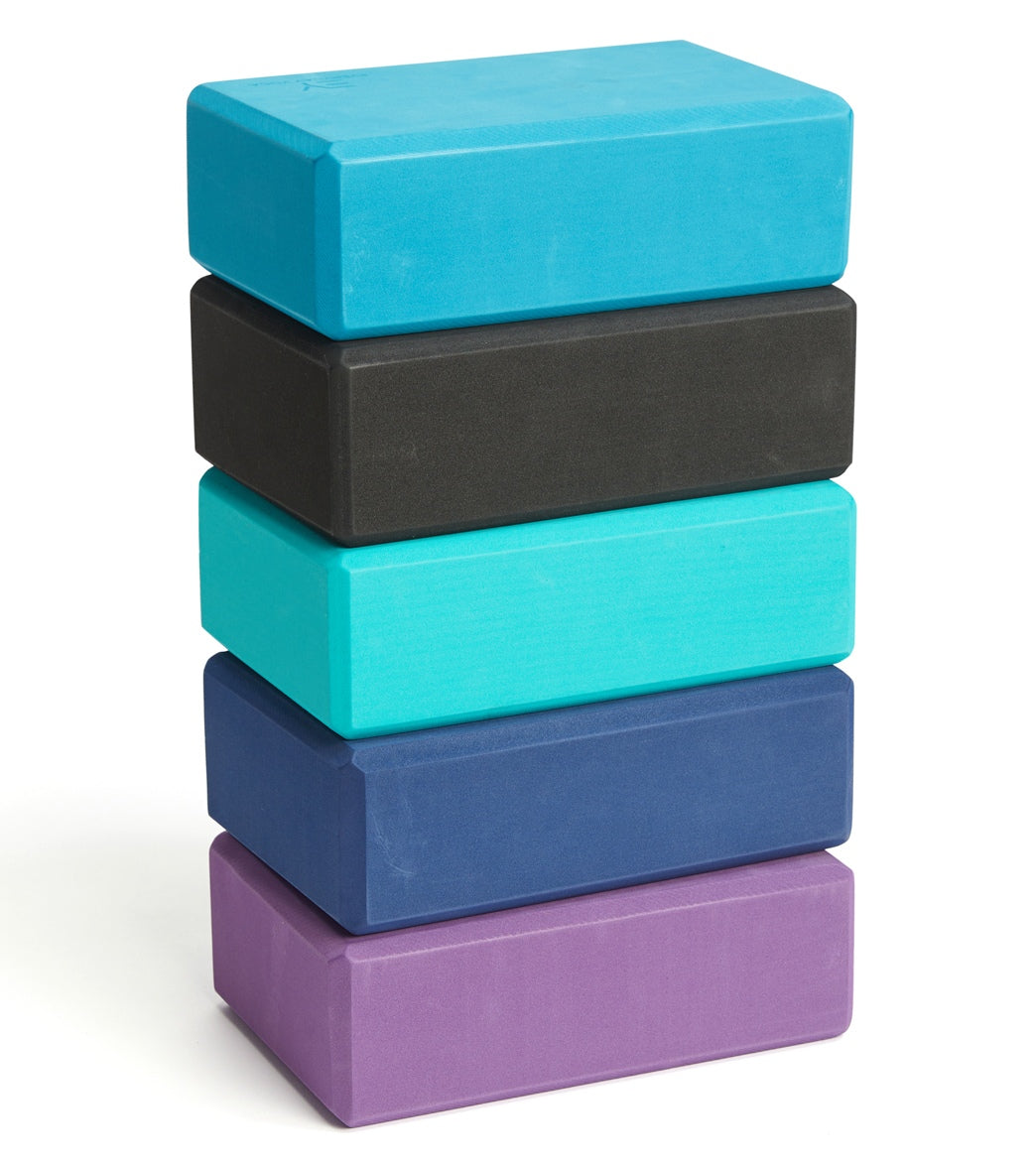 How to Use Yoga Blocks (From Beginner to Advanced)