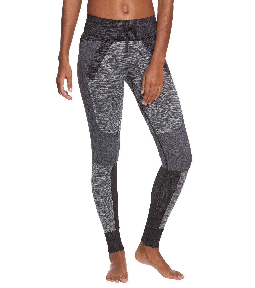 Blanc Noir Terrain Yoga Leggings