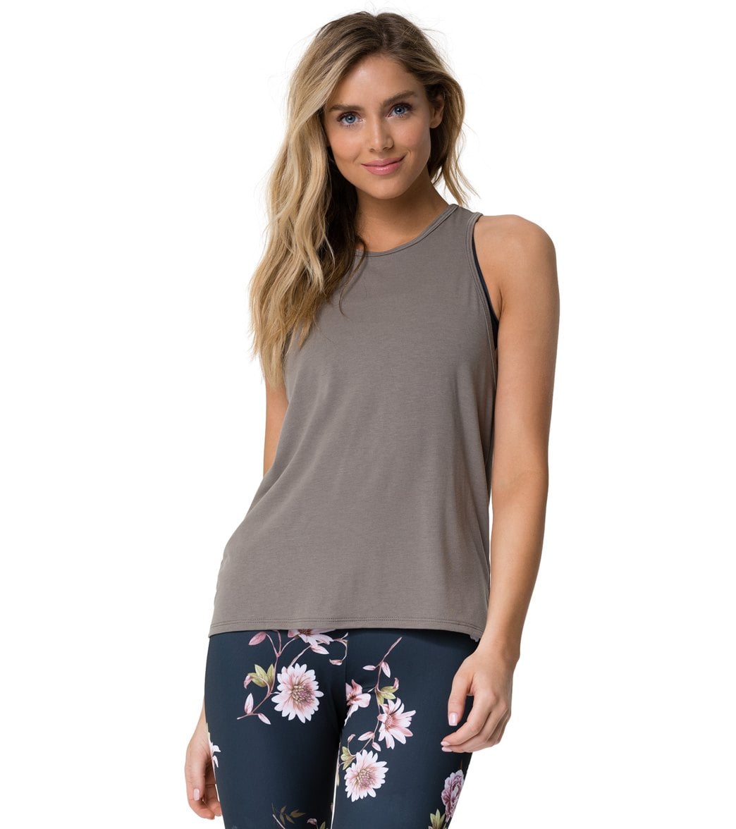 Onzie Twist Back Top – Dust