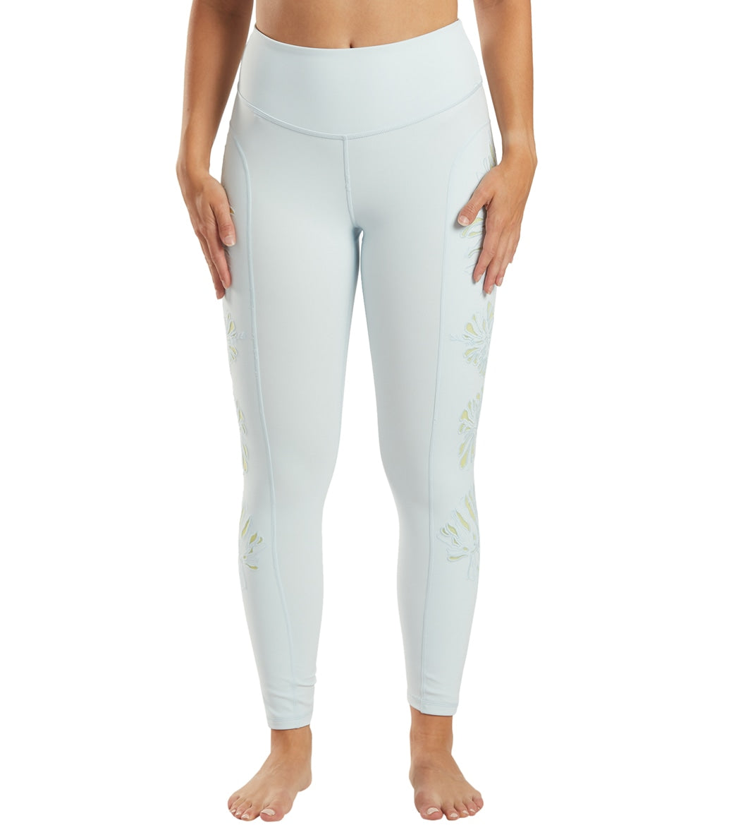 Balance Collection Lala High Waisted Tummy Control Yoga Capris at  YogaOutlet.com –