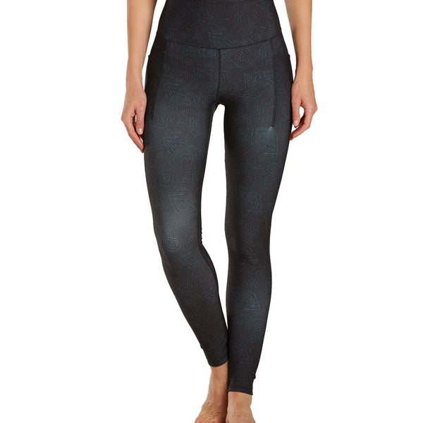 Everyday Yoga Uphold Solid High Waisted Capri Leggings With Pockets 21 at  YogaOutlet.com –